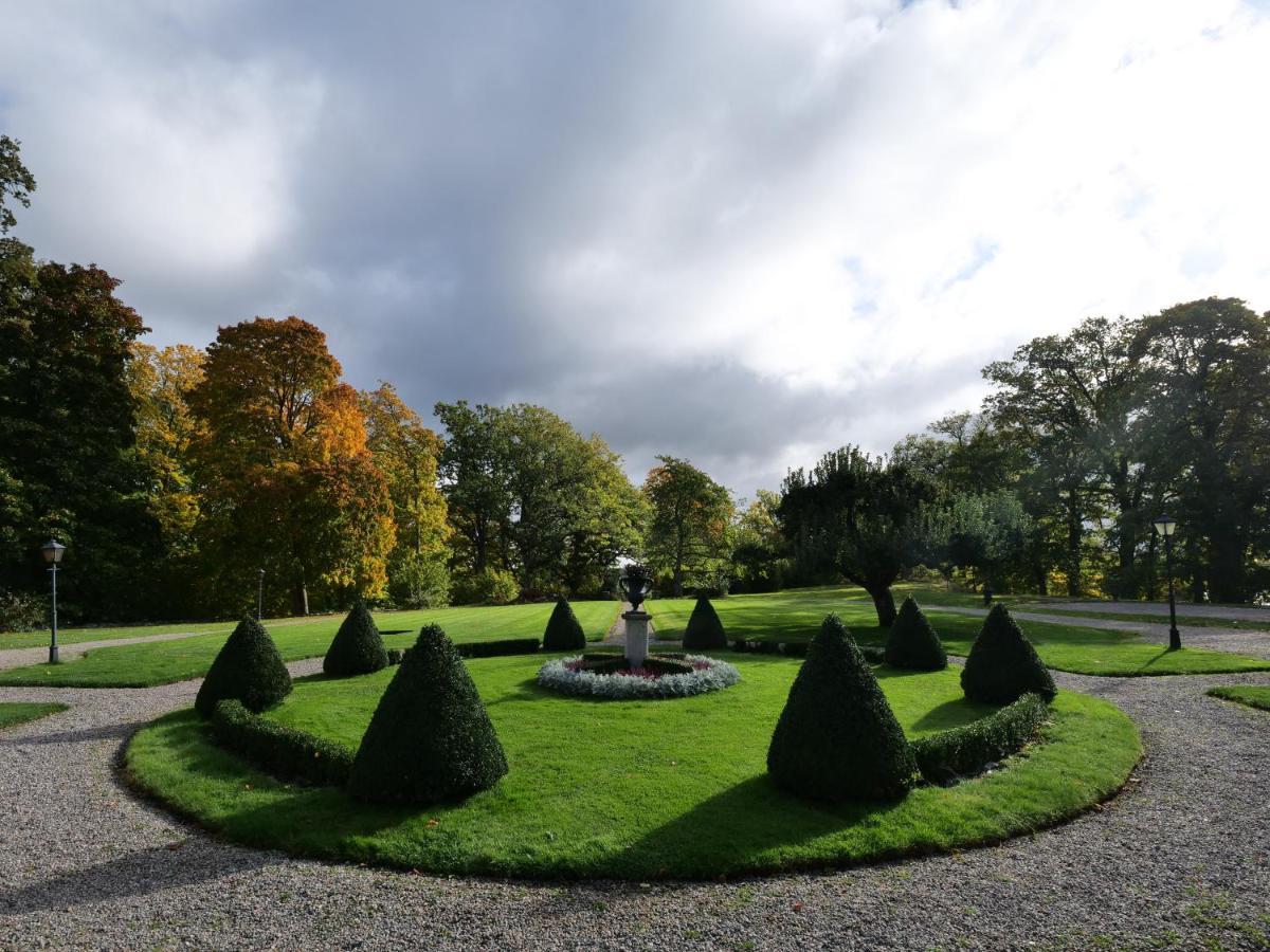 Soedertuna Slott Gnesta Bagian luar foto